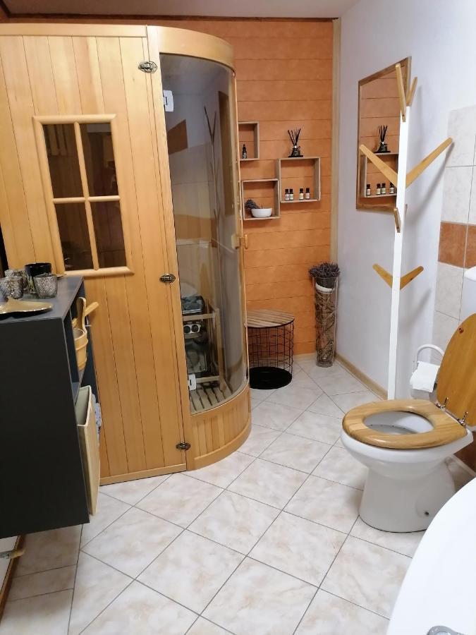 Apartma Metija Lux Z Savno โคบาริด ภายนอก รูปภาพ